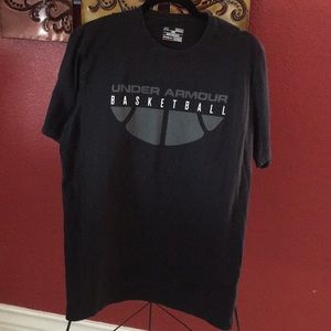 Under Armoir Basketball t-shirt
